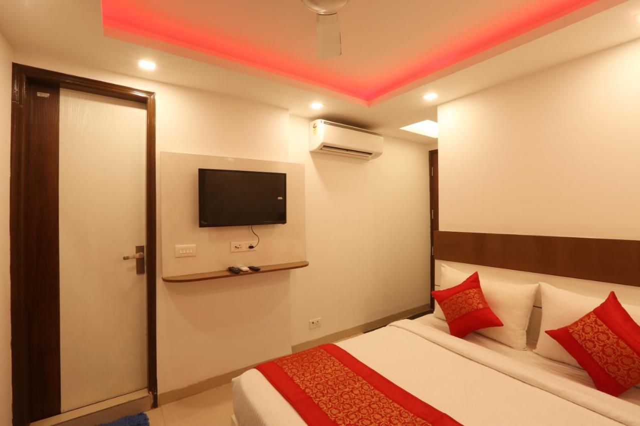 Hotel Ark Suites At Airport Neu-Delhi Exterior foto