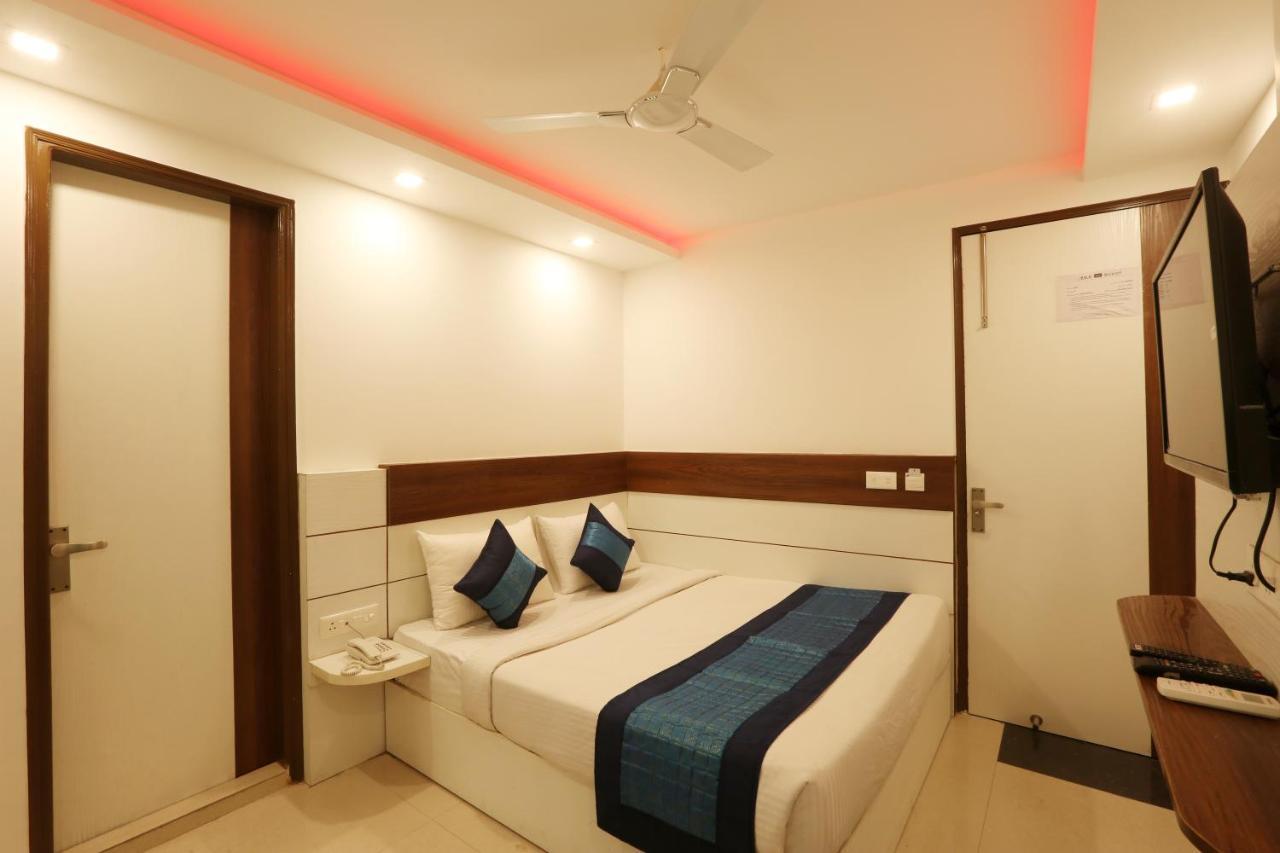 Hotel Ark Suites At Airport Neu-Delhi Exterior foto