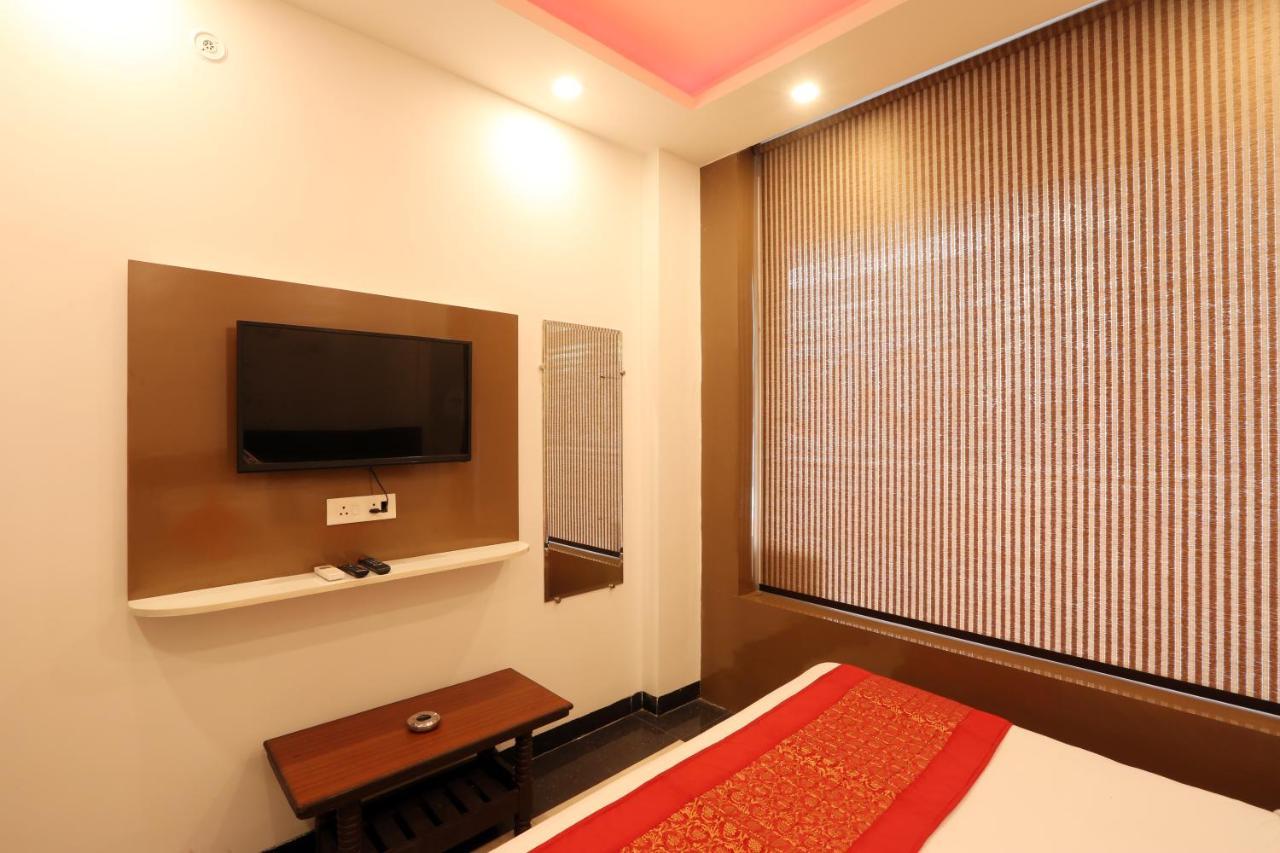 Hotel Ark Suites At Airport Neu-Delhi Exterior foto