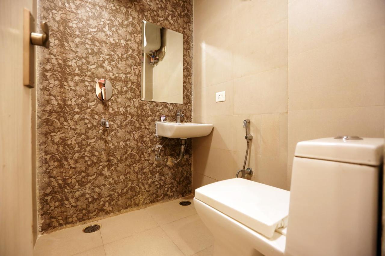 Hotel Ark Suites At Airport Neu-Delhi Exterior foto